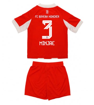 Bayern Munich Kim Min-jae #3 Hjemmebanetrøje Børn 2025-26 Kortærmet (+ Korte bukser)